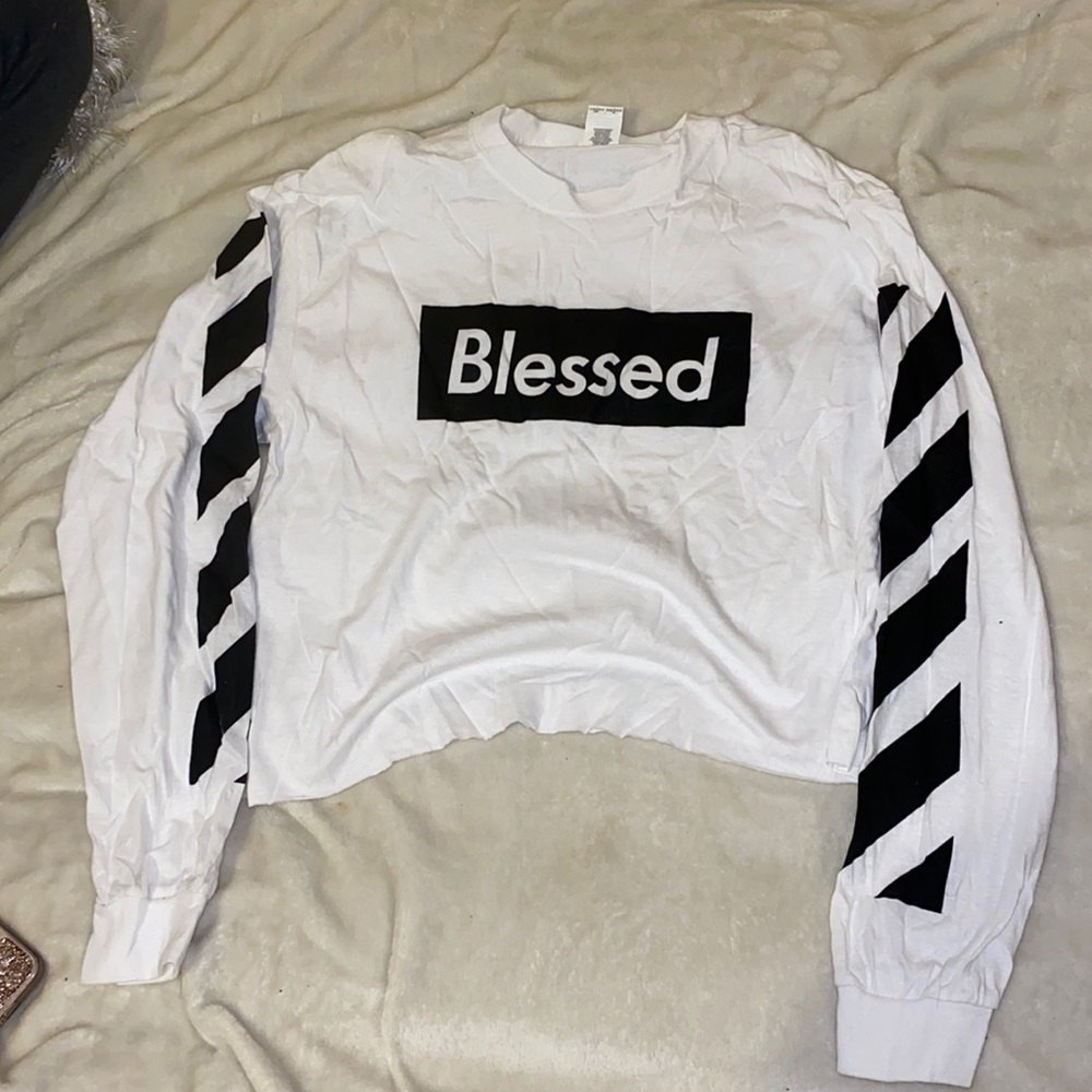 Long sleeve crop top